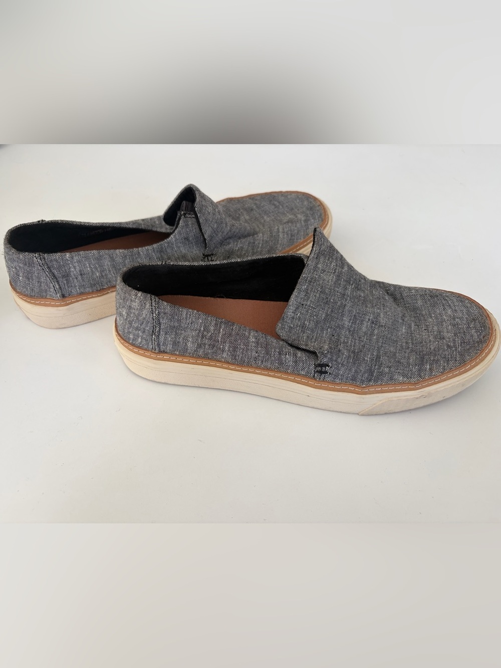 TOMS Grey Chambray Slip-On Sneakers Women’s 7.5